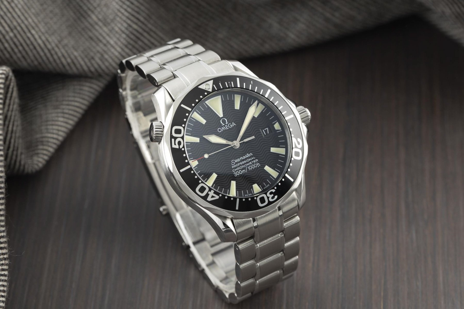 nderstanding the forty 4.1mm Orange Omega Planet Ocean Bezel Insert: Features and Benefits